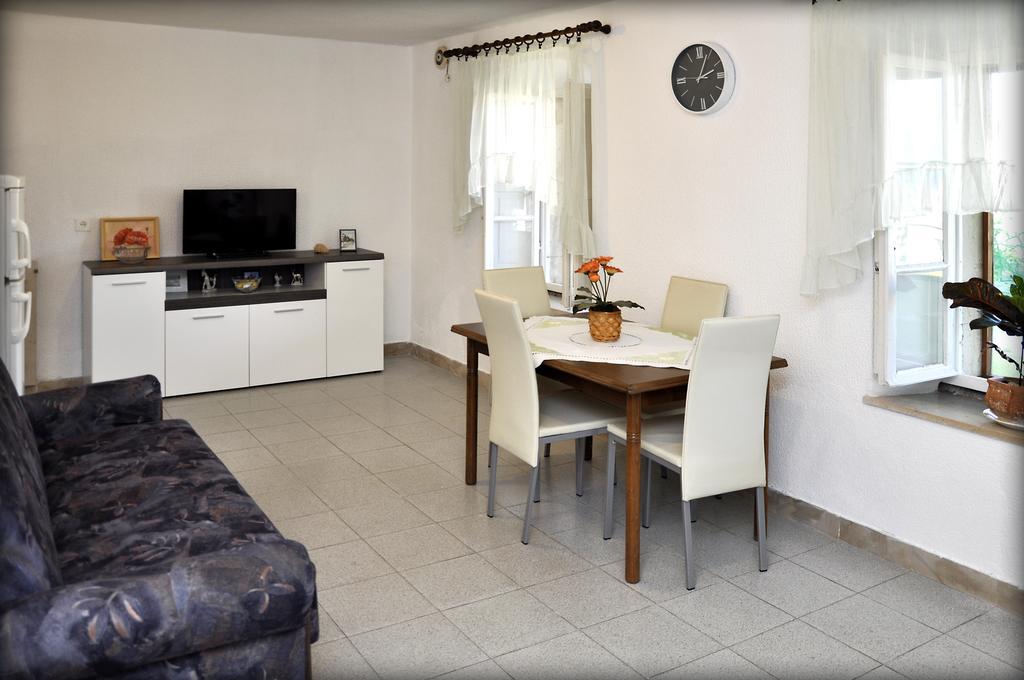 Apartments Sunny House Lumbarda Kamer foto